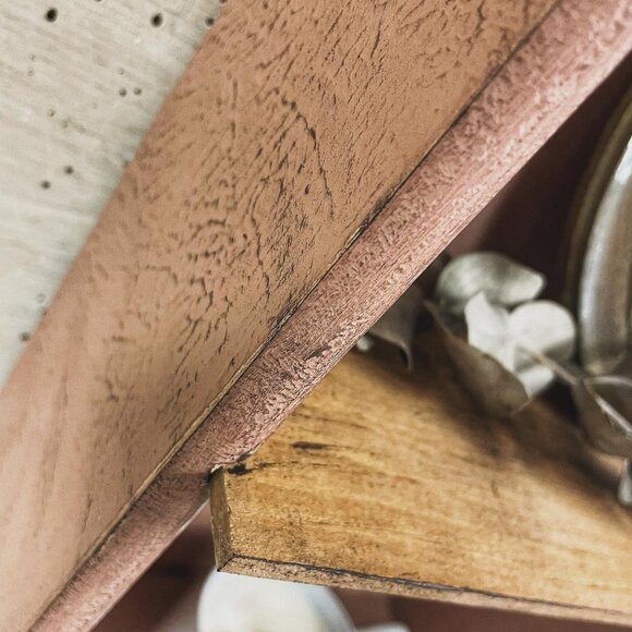 Decorative upcycled wooden wall shelf - Picture 3 of 4